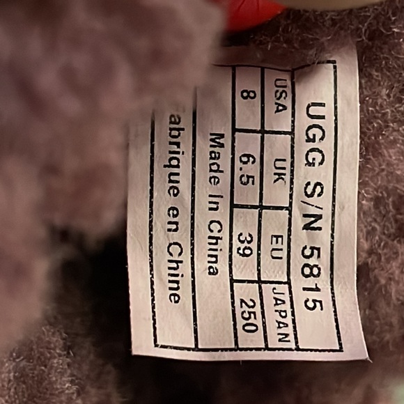 Ladies UGGS - Picture 7 of 7